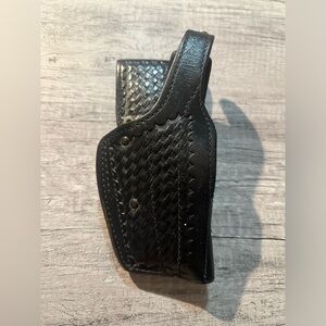 Vintage Leather Gould & Goodrich B711 469 Holster